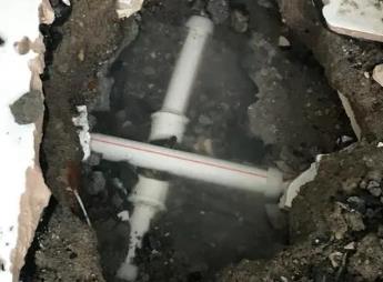 金秀阳台漏水维修公司为您分享楼上楼下漏水怎么处理