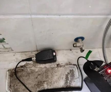 金秀屋顶漏水维修公司分享下卫生间漏水的危害及解决方法